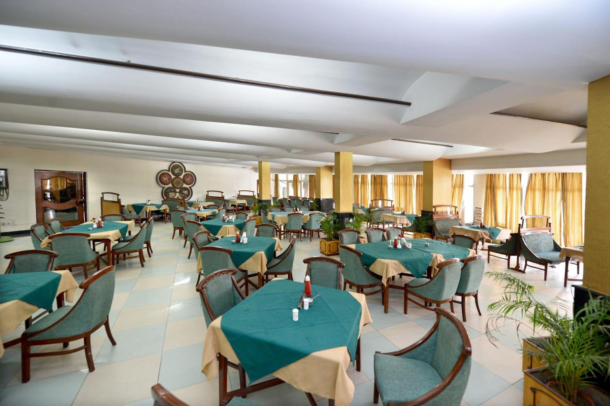 Karna Lake Tourist Resort Karnāl エクステリア 写真