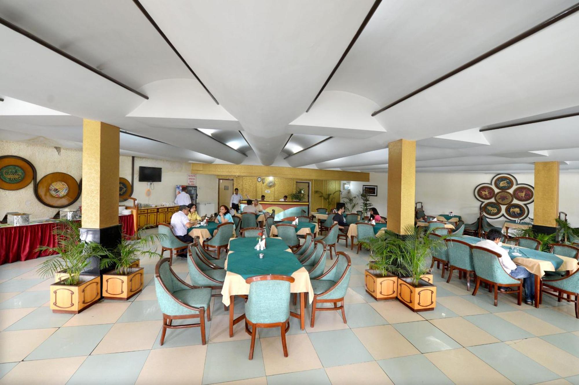 Karna Lake Tourist Resort Karnāl エクステリア 写真